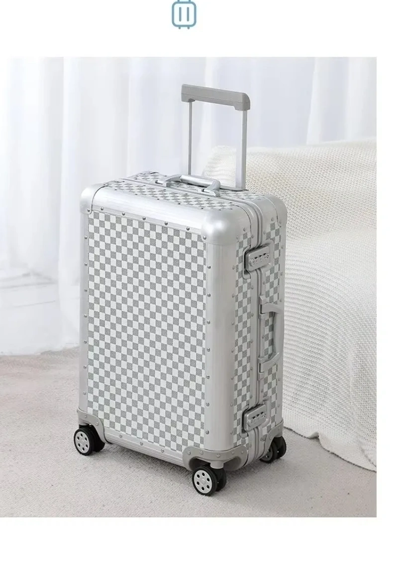 Aluminum frame suitcase